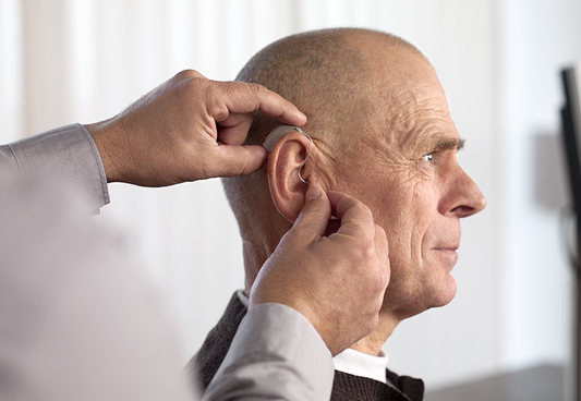 Behind-the-ear hearing aids or in-the-ear hearing aids, which one is better for you